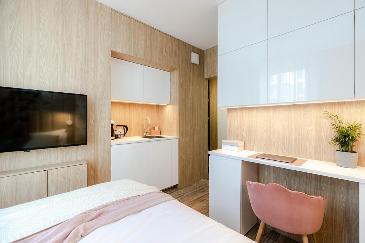 Studio Wola Apartament Kasprzaka - Wifi + Smart Tv Варшава Экстерьер фото