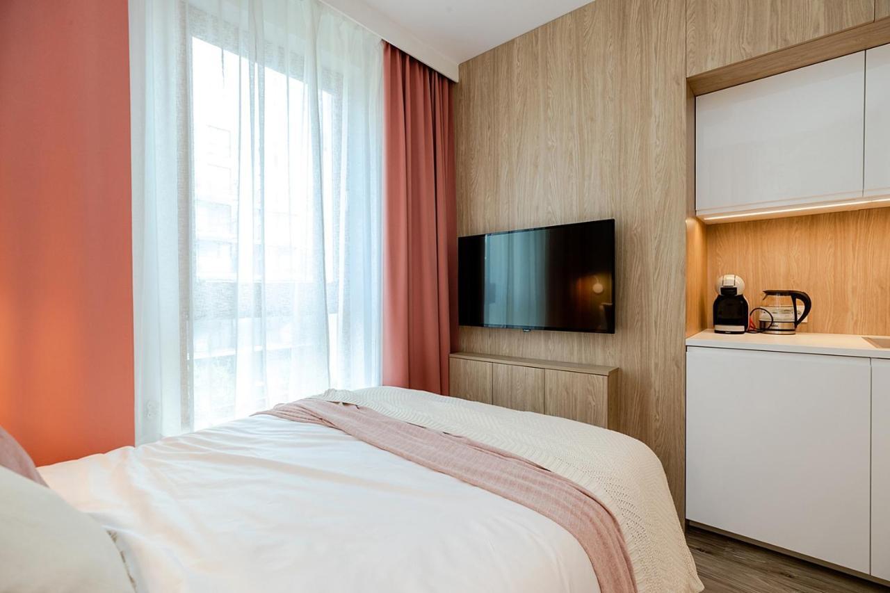 Studio Wola Apartament Kasprzaka - Wifi + Smart Tv Варшава Экстерьер фото