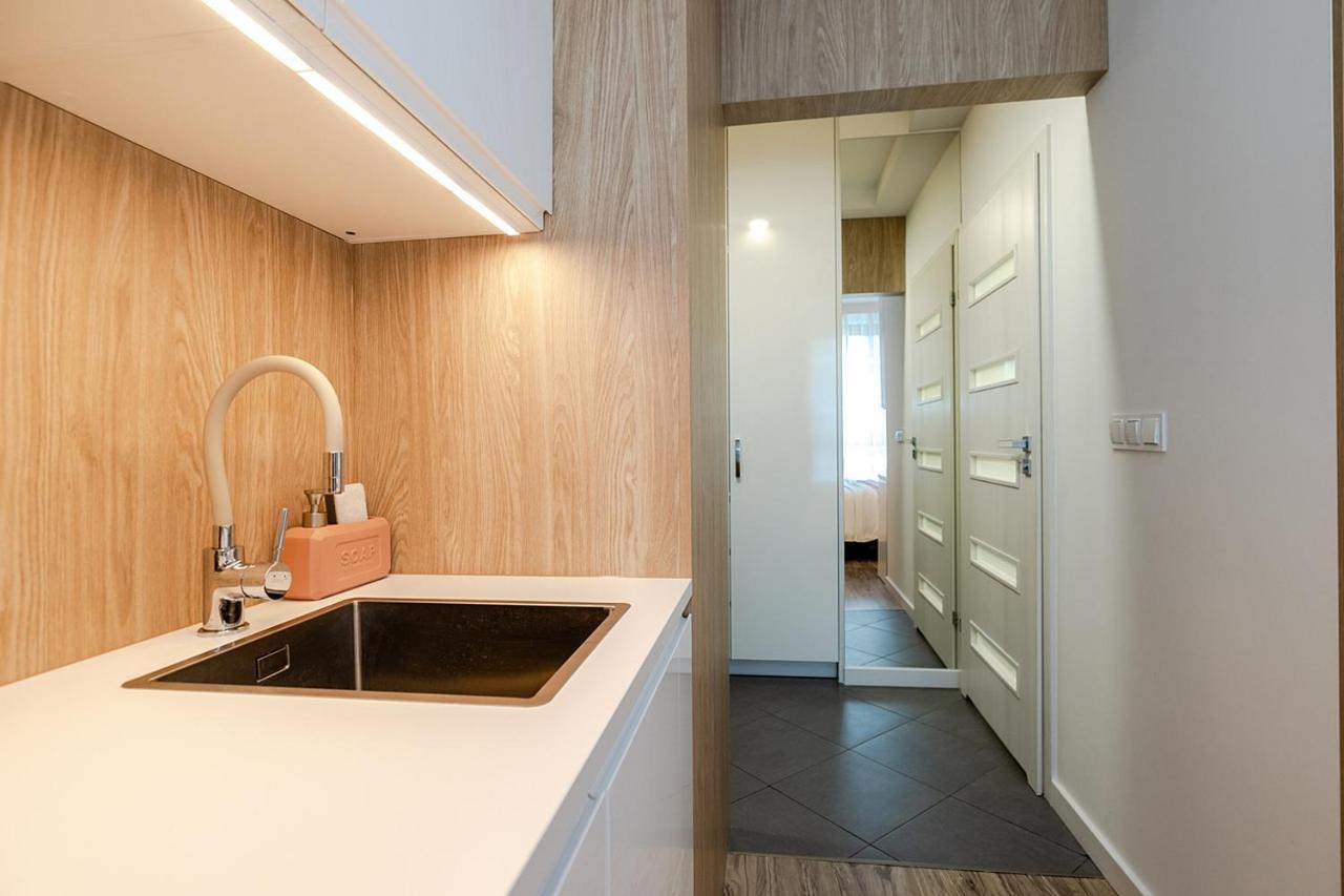 Studio Wola Apartament Kasprzaka - Wifi + Smart Tv Варшава Экстерьер фото